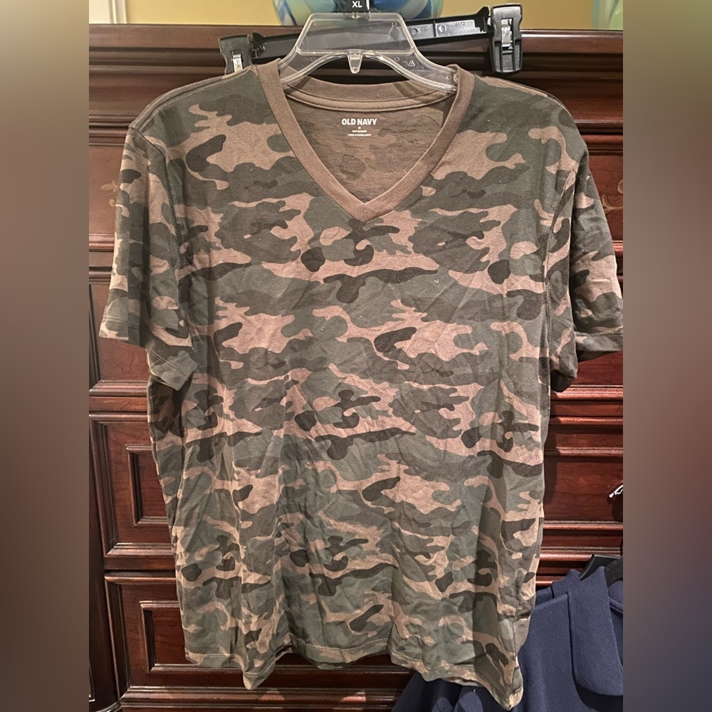 Men’s V Cut T-Shirt